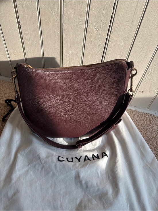 Cuyana Handbags - Vintage Cuyana Pebbled Leather Hobo Shoulder Bag in Burgundy